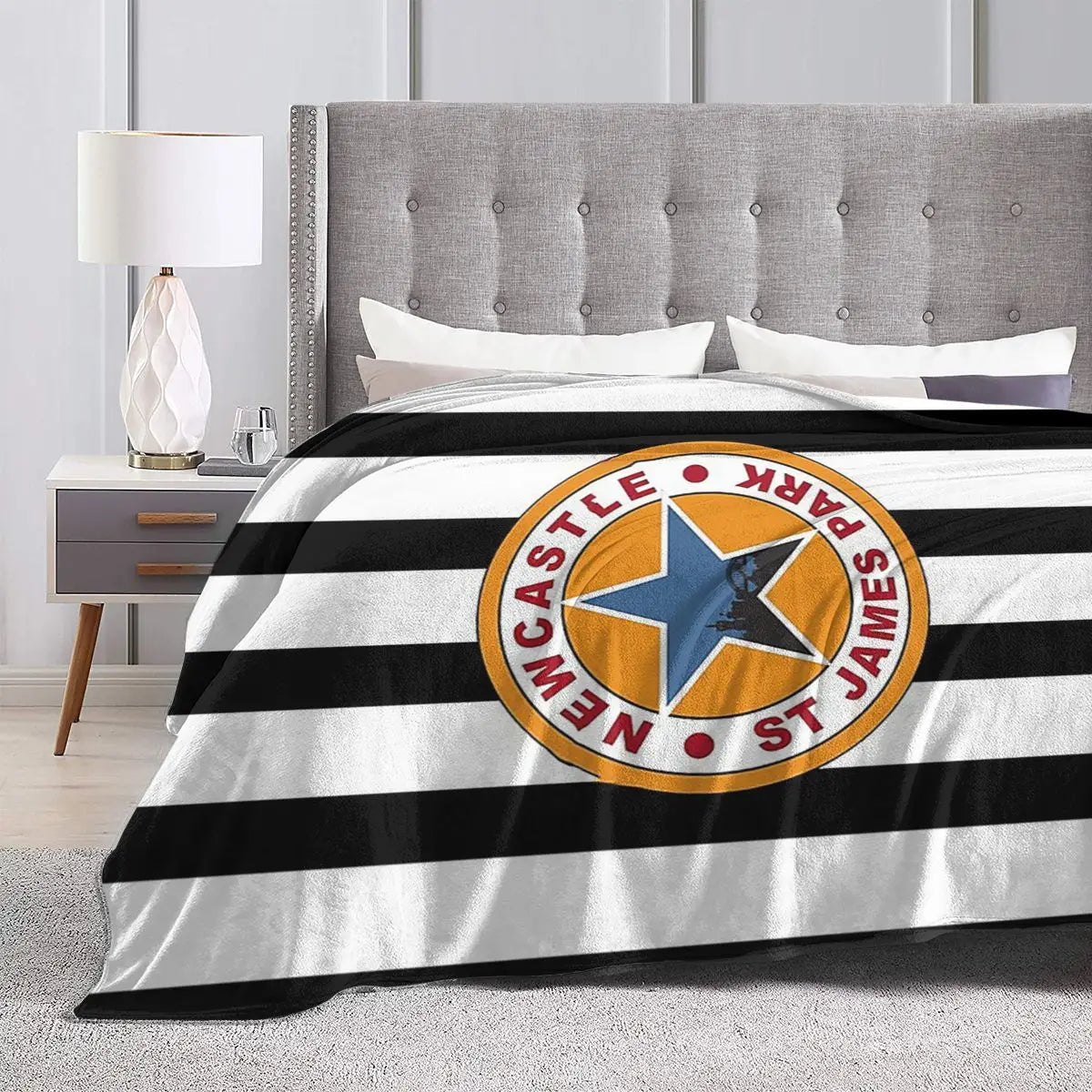 Newcastle United Retro Blanket Throw
